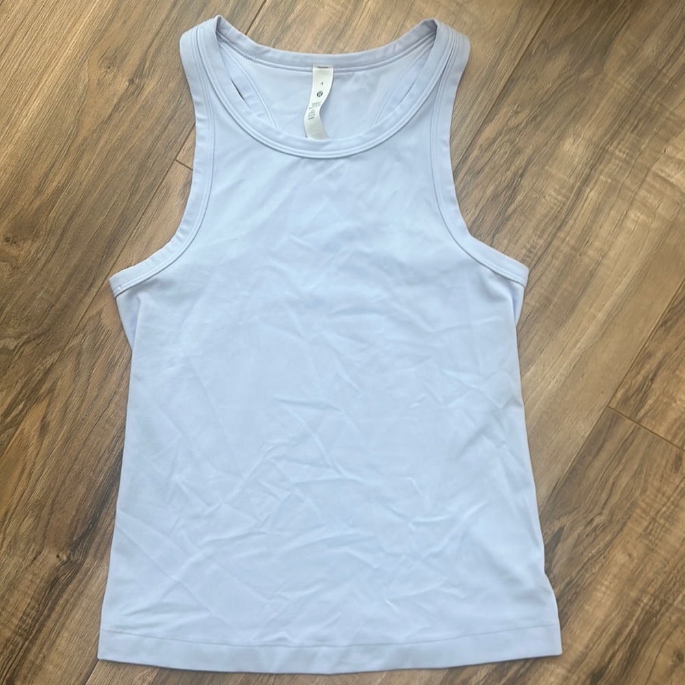 NWOT LuLulemon Racerback Tank size 4 - light purple/ lilac